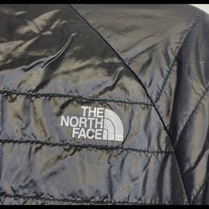 Black North Face thin puffer